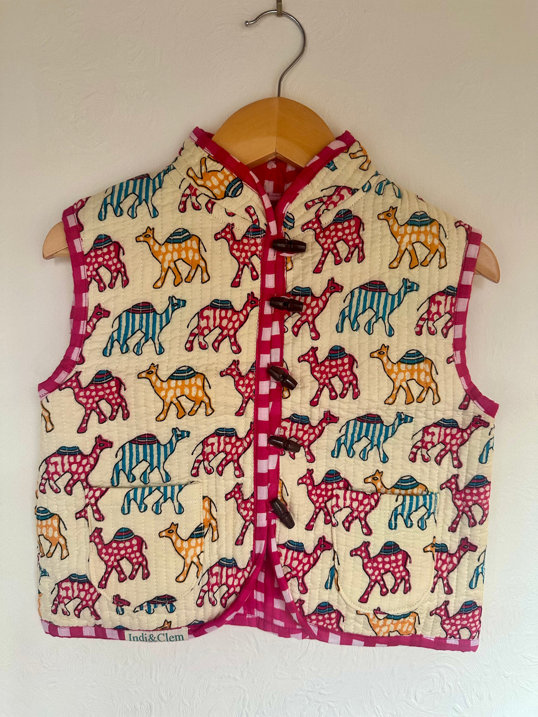 CAMEL PARADE Quilted Gilet - PINK