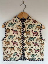 Load image into Gallery viewer, CAMEL PARADE Quilted Gilet - GREEN/MUSTARD

