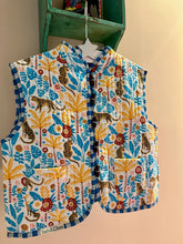 Load image into Gallery viewer, LEOPARD JUNGLE gilet (BLUE)
