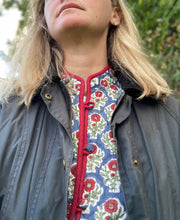 Load image into Gallery viewer, Tashi Quilted Reversible Gilet
